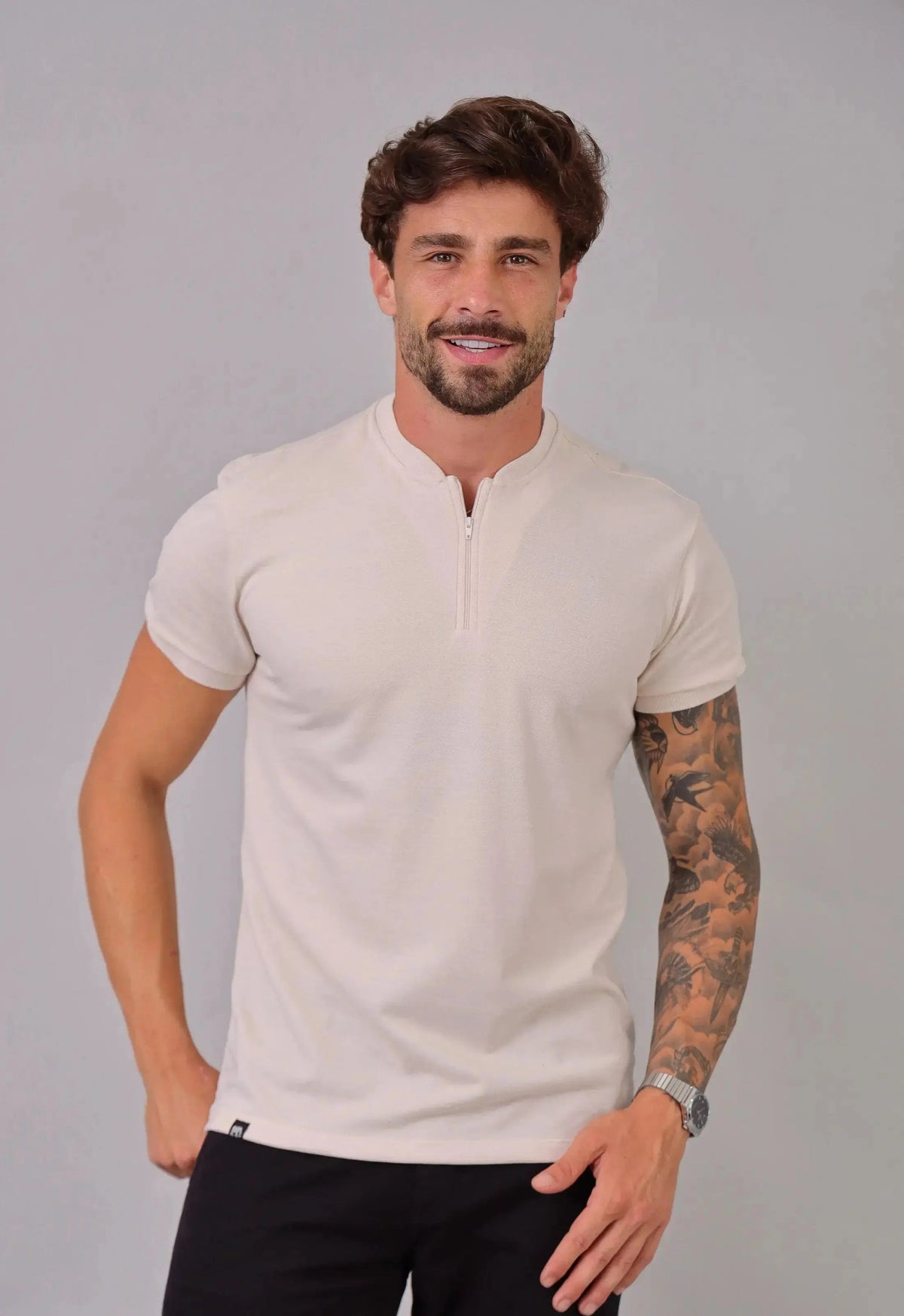 Camiseta com Zíper Bege | MAGNO
