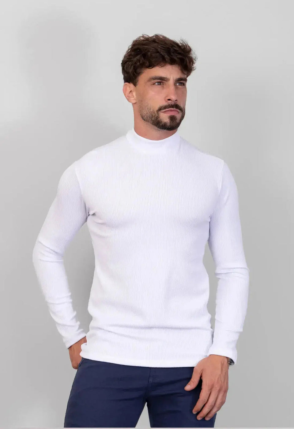 Camiseta Gola Alta Canelada Manga Longa Branco | MAGNO