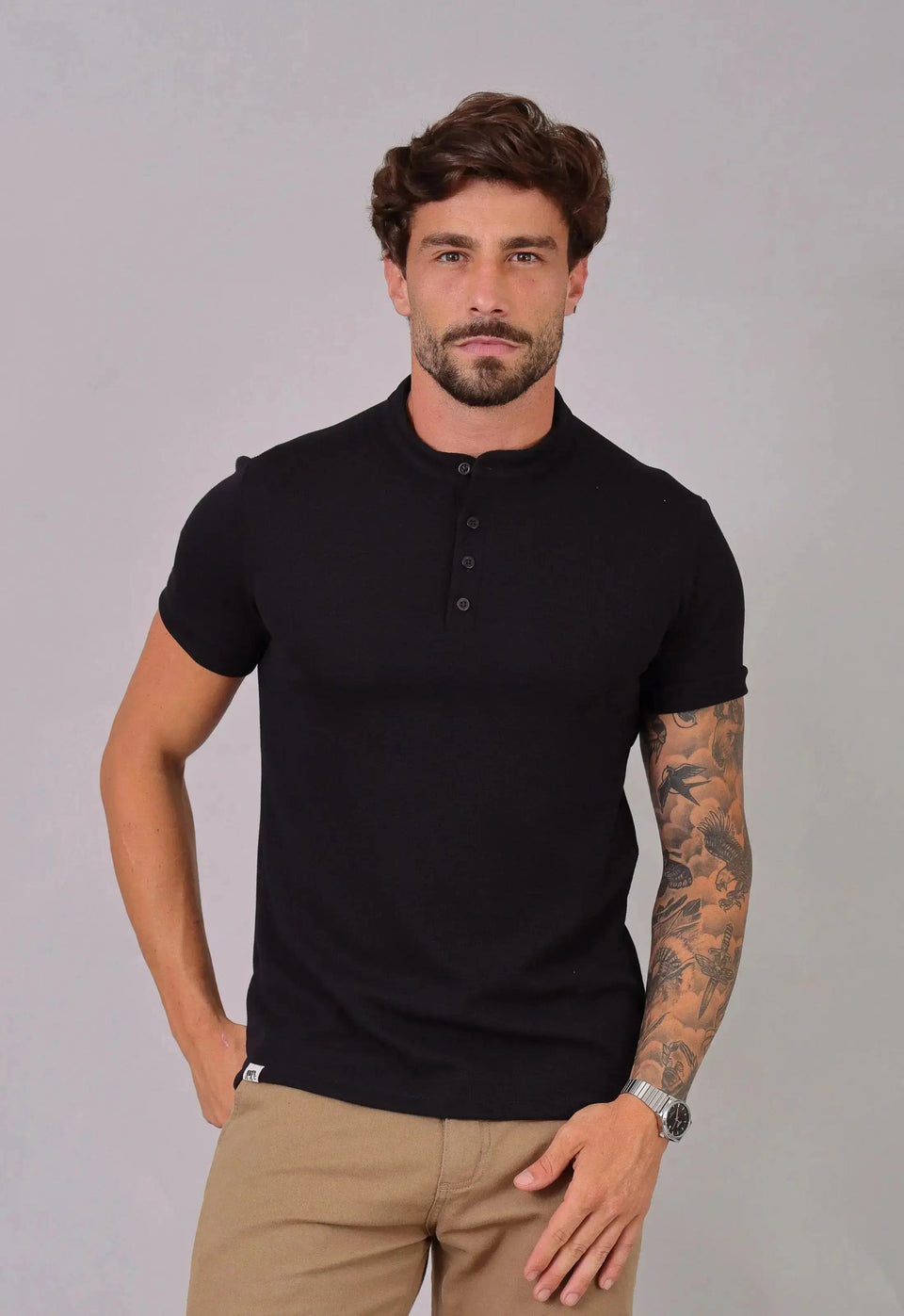 Camiseta Henley Slim Tricot com Elastano Preta | MAGNO