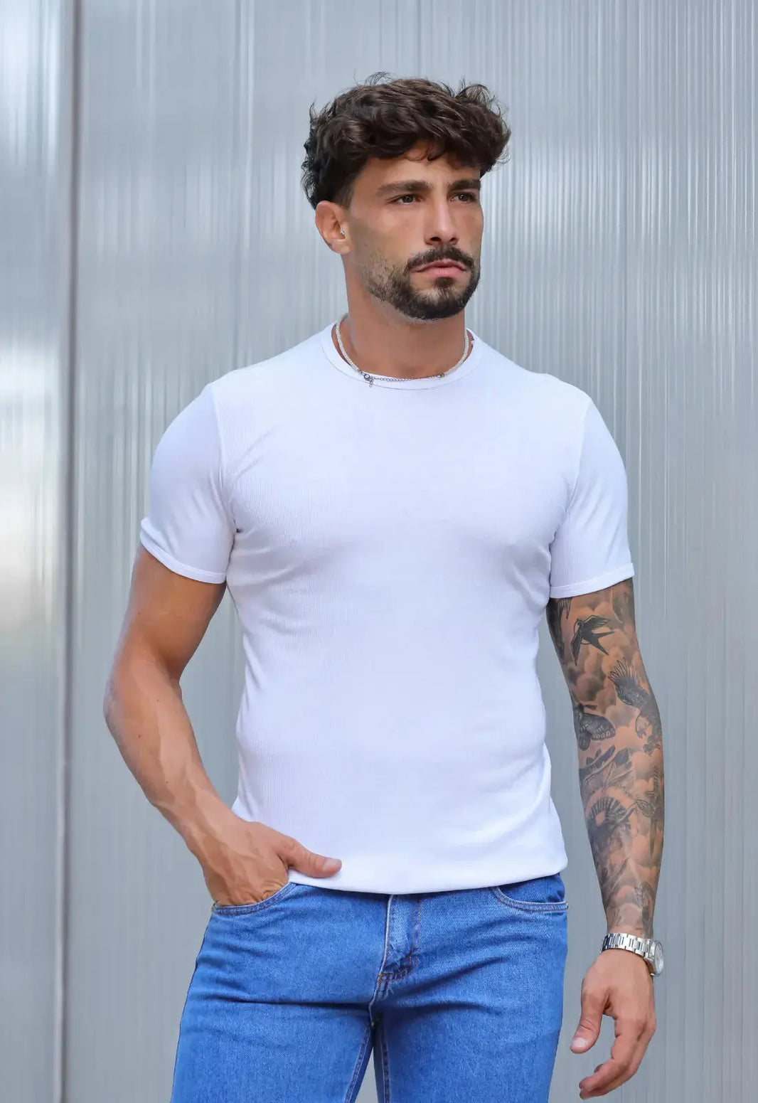 Camiseta Slim Canelada com Elastano Branca | MAGNO