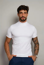 Camiseta Slim Gola Alta Branca | MAGNO